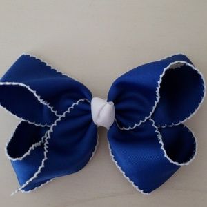 Blue and white clip